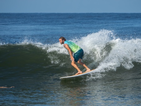 20240912-Surfing-North-Jetty