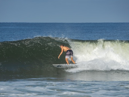 20240912-Surfing-North-Jetty