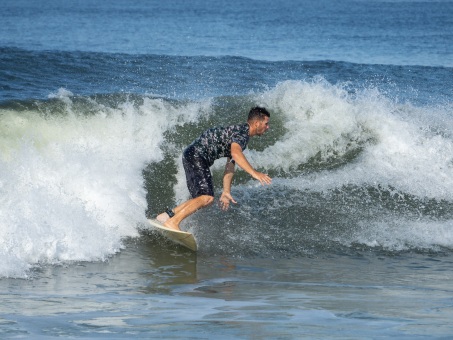 20240912-Surfing-North-Jetty