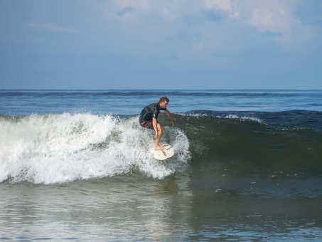 20240912-Surfing-North-Jetty