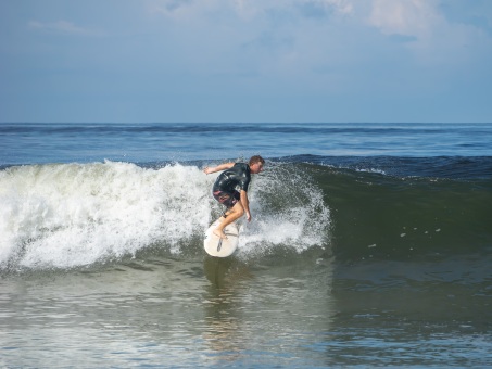 20240912-Surfing-North-Jetty