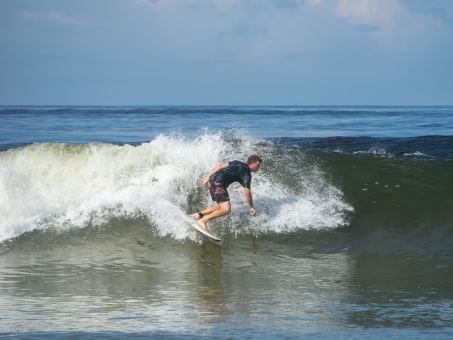 20240912-Surfing-North-Jetty