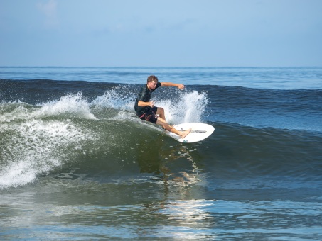 20240912-Surfing-North-Jetty