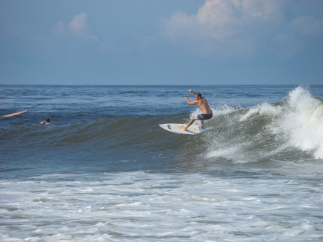 20240912-Surfing-North-Jetty