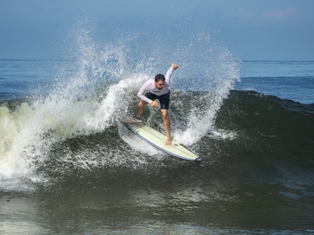 20240912-Surfing-North-Jetty