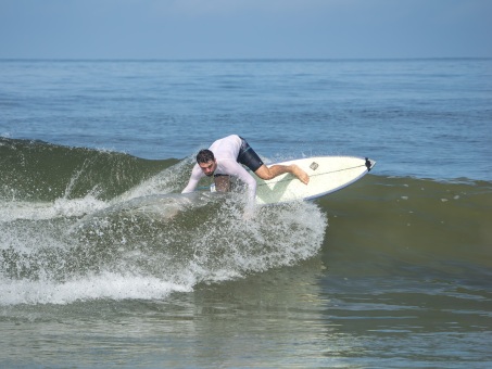 20240912-Surfing-North-Jetty