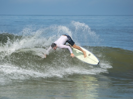 20240912-Surfing-North-Jetty