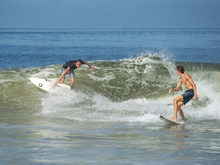 20240912-Surfing-North-Jetty