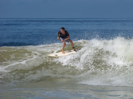 20240912-Surfing-North-Jetty