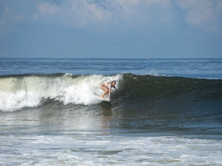 20240912-Surfing-North-Jetty