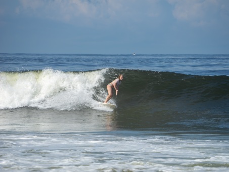 20240912-Surfing-North-Jetty