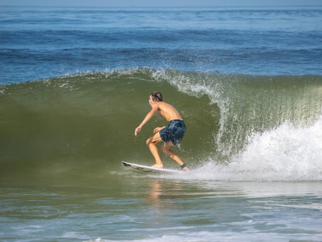 20240912-Surfing-North-Jetty