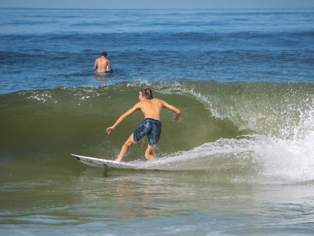 20240912-Surfing-North-Jetty