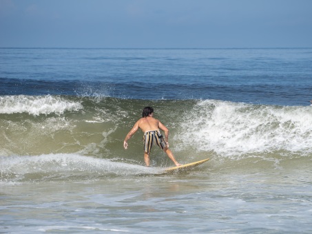 20240912-Surfing-North-Jetty