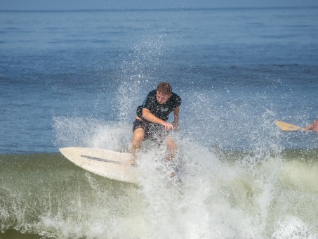 20240912-Surfing-North-Jetty