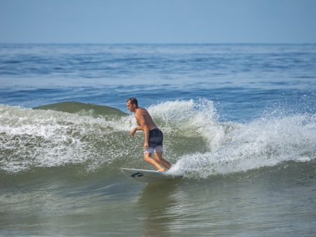 20240912-Surfing-North-Jetty