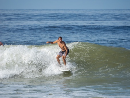 20240912-Surfing-North-Jetty