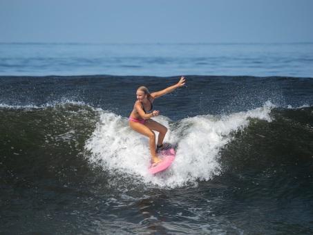 20240912-Surfing-North-Jetty