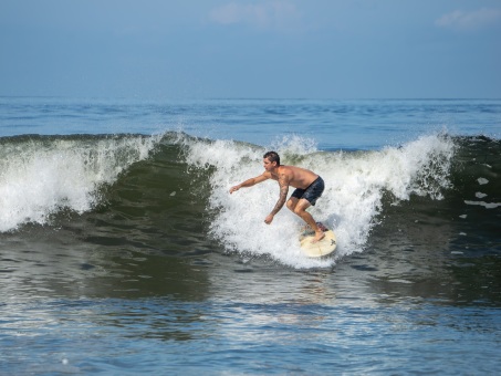 20240912-Surfing-North-Jetty