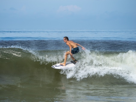 20240912-Surfing-North-Jetty