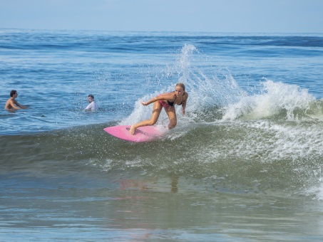 20240912-Surfing-North-Jetty