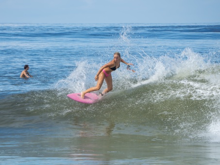 20240912-Surfing-North-Jetty