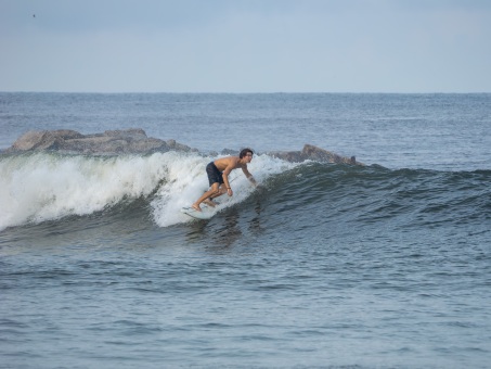 20240912-Surfing-North-Jetty