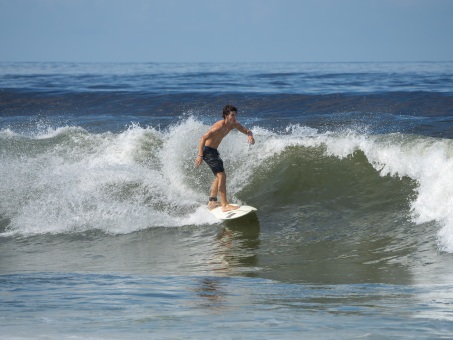 20240912-Surfing-North-Jetty