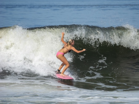 20240912-Surfing-North-Jetty