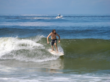 20240912-Surfing-North-Jetty