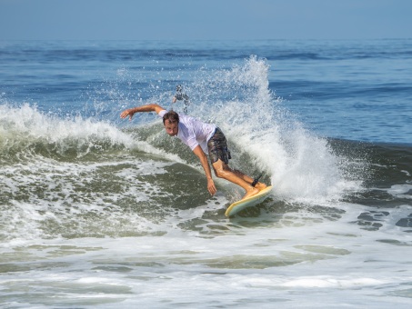 20240912-Surfing-North-Jetty