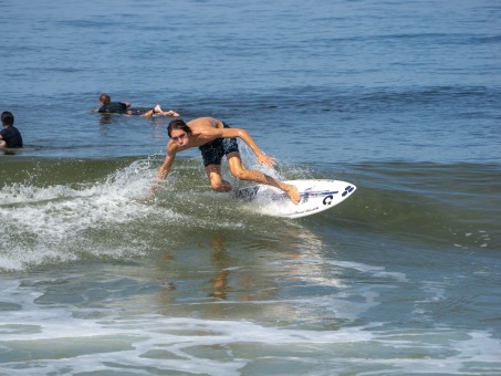 20240912-Surfing-North-Jetty