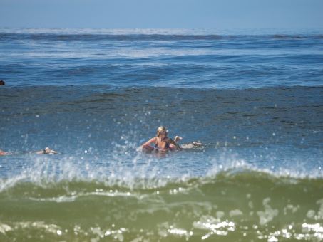 20240912-Surfing-North-Jetty