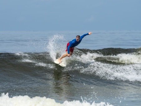 20240912-Surfing-North-Jetty