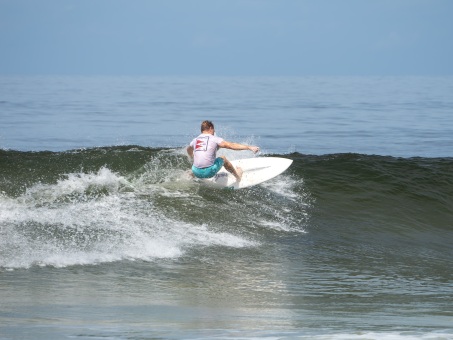 20240912-Surfing-North-Jetty