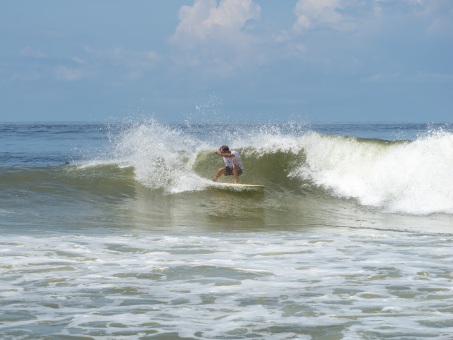 20240912-Surfing-North-Jetty