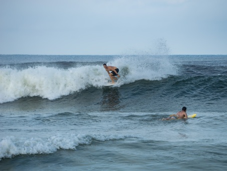 20240912-Surfing-North-Jetty