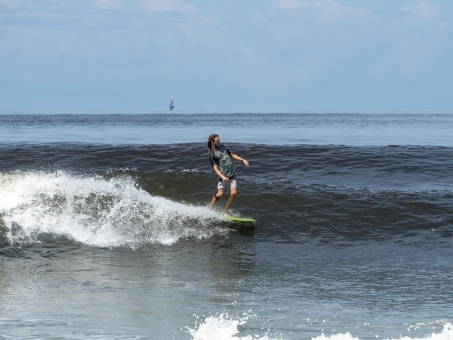 20240912-Surfing-North-Jetty