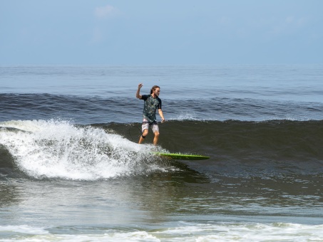 20240912-Surfing-North-Jetty