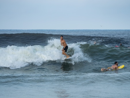 20240912-Surfing-North-Jetty