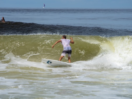 20240912-Surfing-North-Jetty