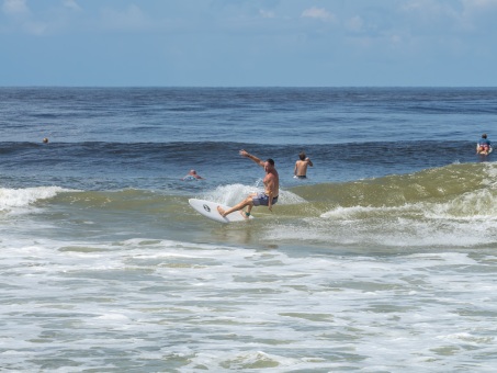 20240912-Surfing-North-Jetty