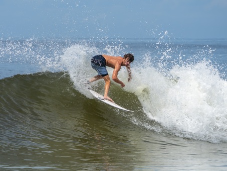 20240912-Surfing-North-Jetty