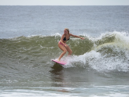 20240912-Surfing-North-Jetty