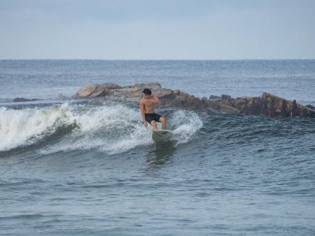 20240912-Surfing-North-Jetty