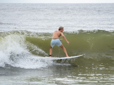 20240912-Surfing-North-Jetty