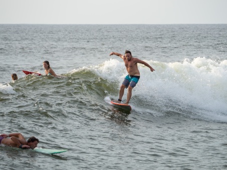 20240912-Surfing-North-Jetty