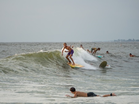 20240912-Surfing-North-Jetty